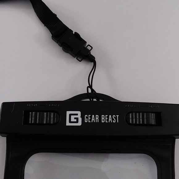 Gear Beast Necklace Phone Case Protection/ Water Proof Bag - Picture 4 of 7